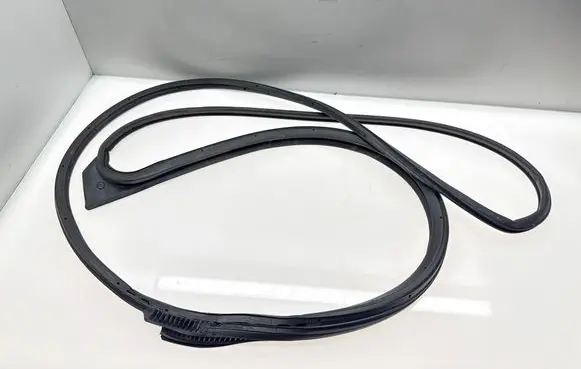 Toyota Yaris Cross Rubber seal front door (on door) CZ67861A1213R