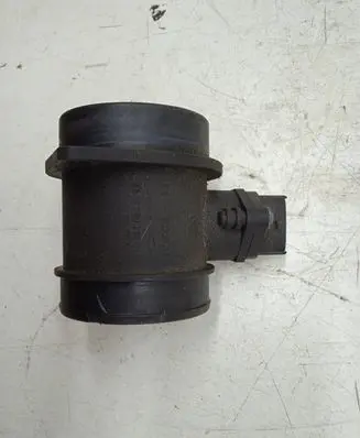 Volvo S60 Mass air flow meter 0280218045