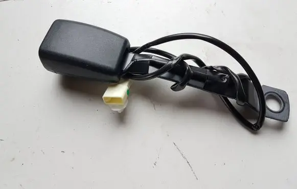 Subaru Forester SK Front seatbelt buckle 64631SJ000VH B620 18189