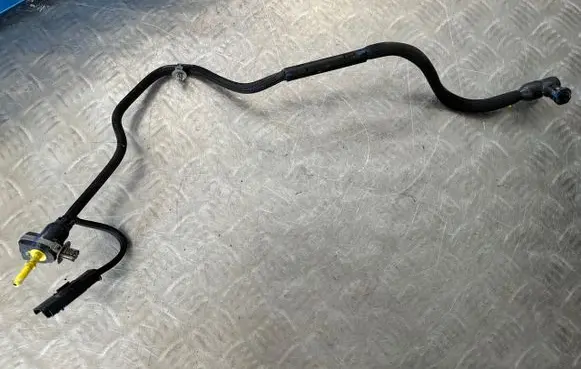 Peugeot 308 Brake vacuum hose/pipe 
