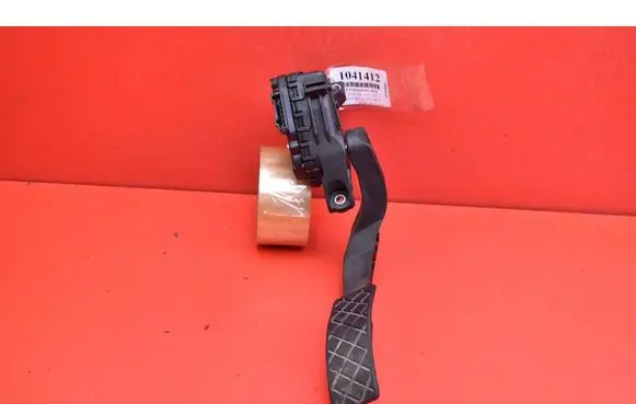 Audi A4 S4 B6 8E 8H Accelerator throttle pedal 8E1721523A