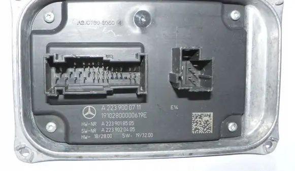 Mercedes-Benz S W223 LED ballast control module A2239000711