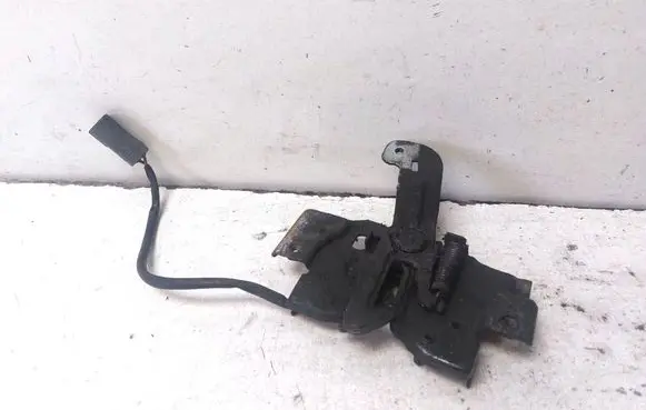 Mazda 3 I Engine bonnet (hood) release handle 