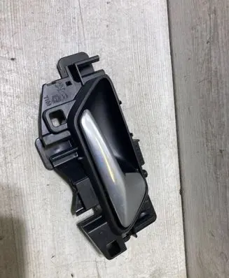 Opel Crossland X Rear door interior handle 98000000vv