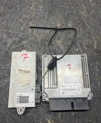 Engine ECU kit and lock set