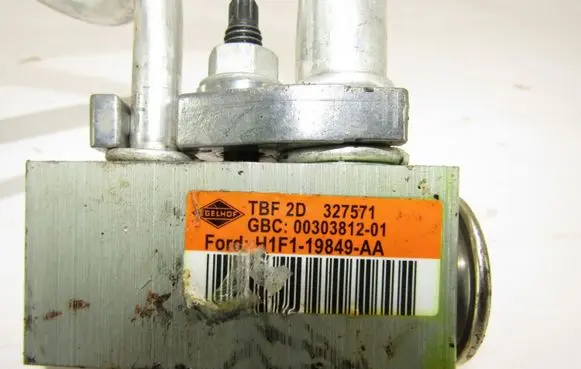 Ford Kuga II Air conditioning (A/C) pipe/hose vpgv6119840aa