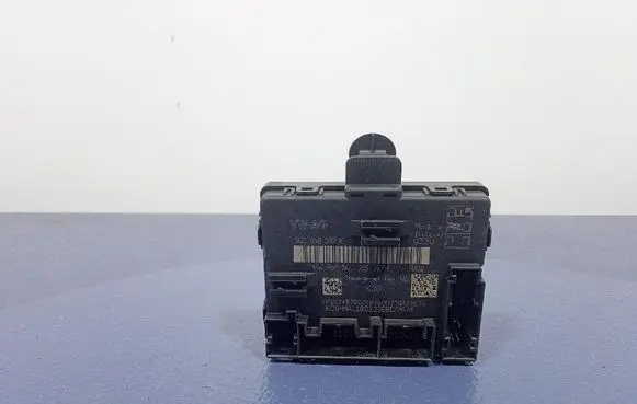 Volkswagen Passat Alltrack Other control units/modules 5Q0959592K