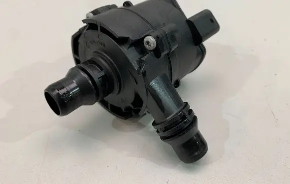 BMW 5 G30 G31 Electric auxiliary coolant/water pump 9372723