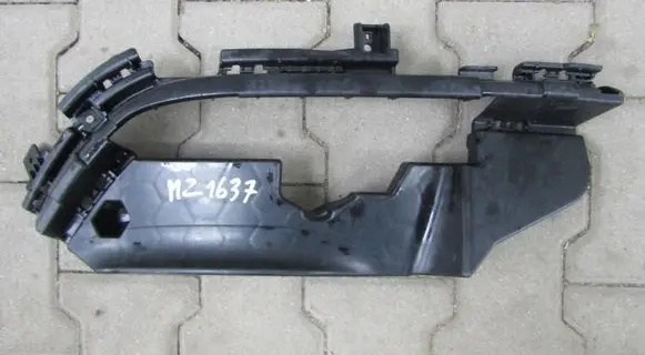 Porsche Macan (95B) Front bumper lower grill