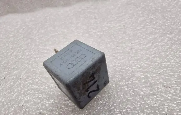 Audi A8 S8 D2 4D Other relay 443951253K