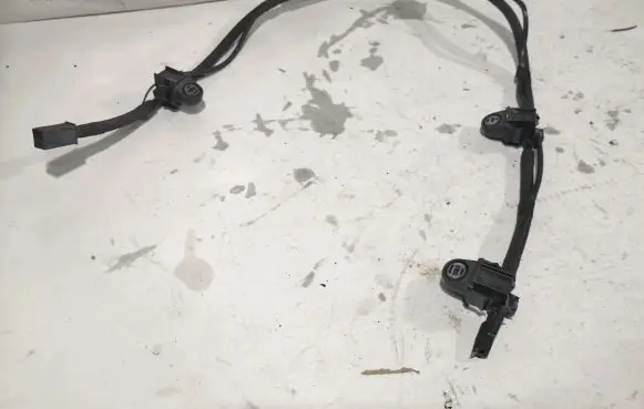 Mercedes-Benz C W204 Windshield washer spray nozzle R3G763