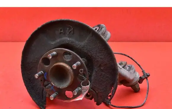 Honda Civic Front wheel hub spindle knuckle