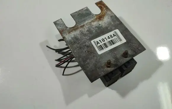 Iveco Daily 30.8 - 9 Fuse box set 090290008