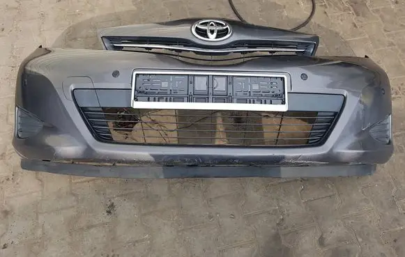 Toyota Yaris Front bumper 