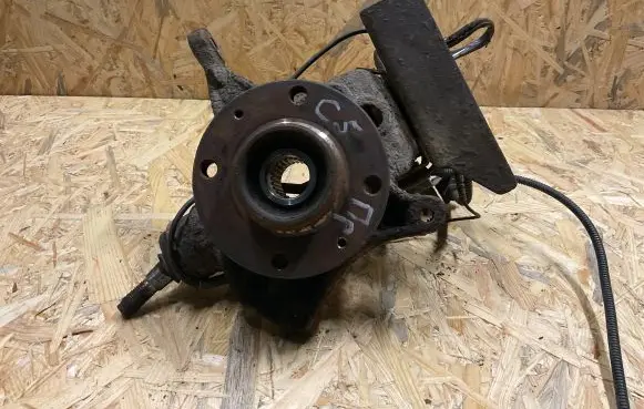 Citroen C5 Front wheel hub