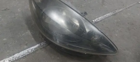 Peugeot 1007 Headlight/headlamp 89900055