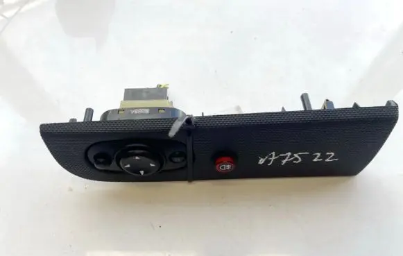 Chrysler Sebring (ST-22 - JR) Wing mirror switch