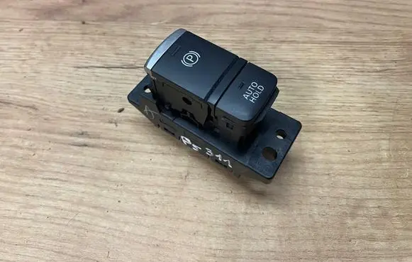 Nissan Qashqai J12 Hand parking brake switch 251756RA0A