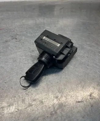 Mercedes-Benz E W211 Ignition lock 2115452308 33002213 2011339481606126