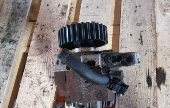 Opel Astra H Fuel injection high pressure pump