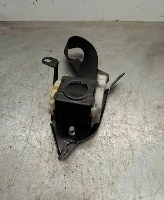 Mercedes-Benz C W203 Rear seatbelt 2038601785