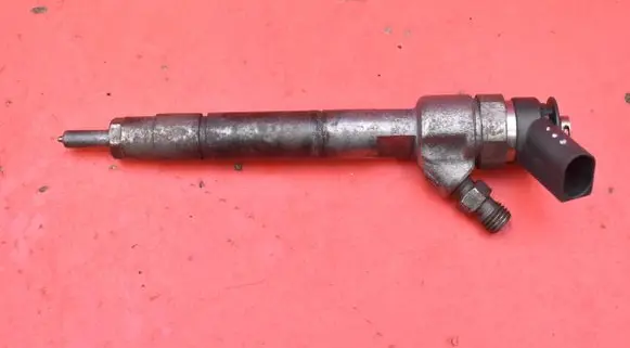 Mitsubishi Colt Fuel injector A6400700787