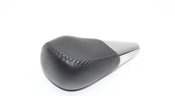 Toyota Avensis T270 Gear lever shifter trim leather/knob