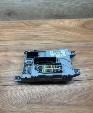 Fiat Doblo Fuse module 00518855310 28287077 116RI000674