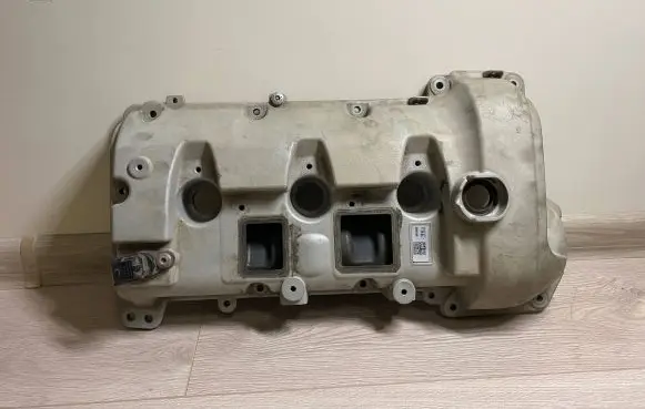 Porsche Panamera (970) Rocker cam cover 94610513601 94610523601