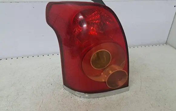 Toyota Avensis T250 Rear/tail lights 