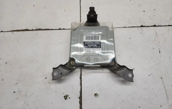 Toyota Prius (XW20) Gearbox control unit/module 8953547010