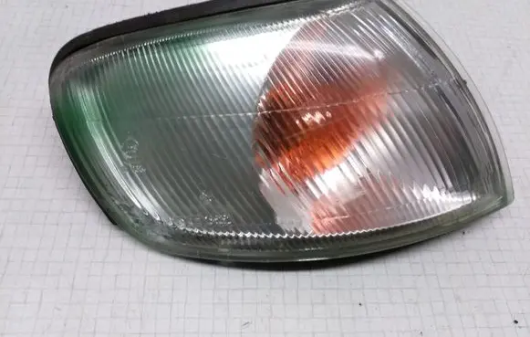 Nissan Almera Front indicator light 185251B