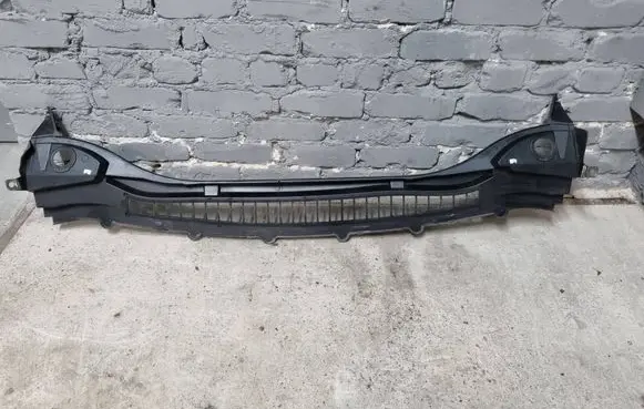 Ford Edge II Wiper trim FT4BR02216ACW