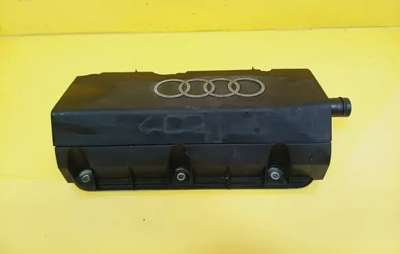 Audi A4 S4 B5 8D Rocker cam cover 