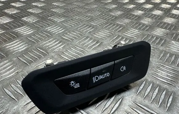 BMW X6 G06 Light switch 5A71544 25496912 B011401S