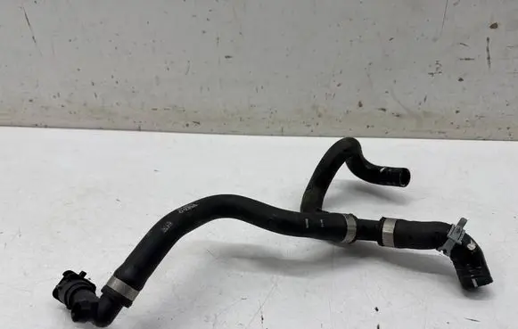 Volvo XC90 Engine coolant pipe/hose 31368145