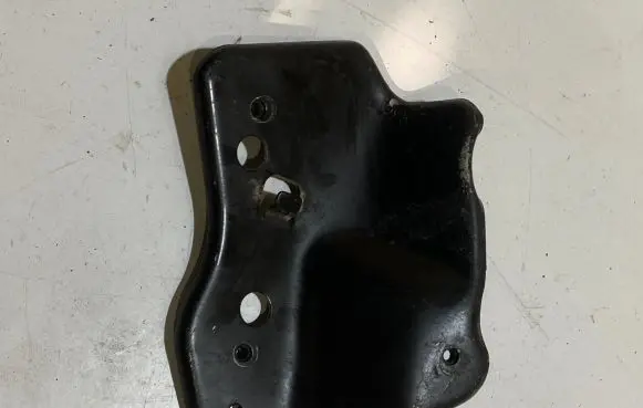 Ford Mustang VI Battery tray FR3B6316H002A