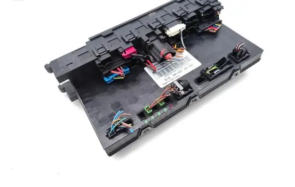 Mercedes-Benz E W211 Fuse module 2115452201 5DK00804760