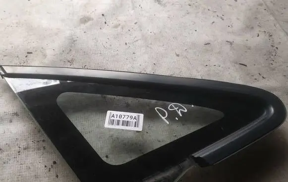 Honda Jazz Front triangle window/glass as2