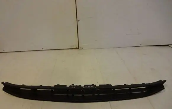 Opel Corsa E Front bumper lower grill