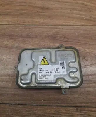 Volkswagen Touran I Headlight/headlamp 1K0941329 130732925700 10EEG100058