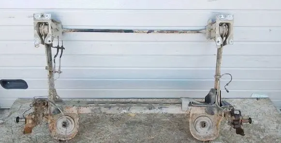 Renault Espace IV Rear axle beam 