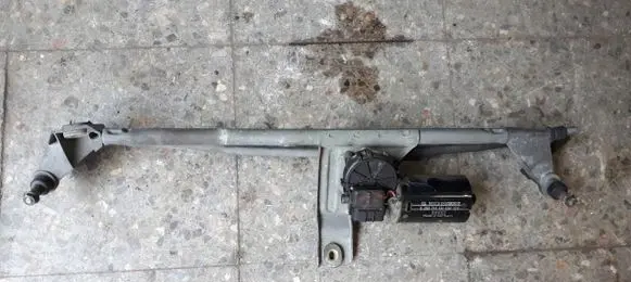 Volvo C70 Front wiper linkage 0390241134