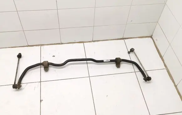 Volkswagen PASSAT B6 Front anti-roll bar/sway bar 3C0411303Q