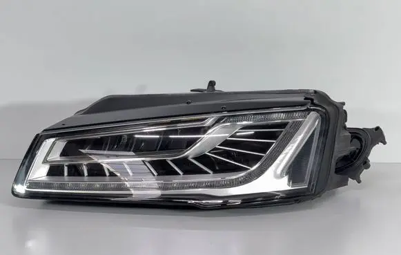 Audi A8 S8 D4 4H Headlight/headlamp 4H0941035