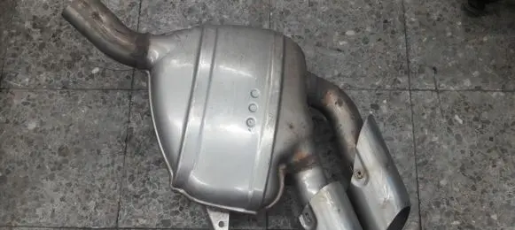 Porsche Macan (95B) Middle muffler/silencer 95B253611M