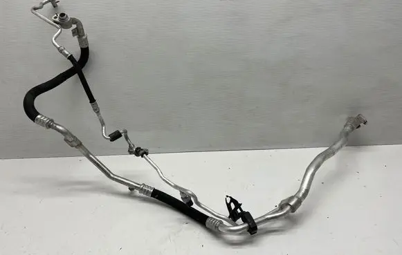 BMW X1 F48 F49 Air conditioning (A/C) pipe/hose 6842037 684203702