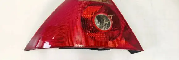 Ford Mondeo Mk III Rear/tail lights 1S71-13405-A