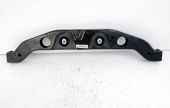 Buick Encore I Rear differential/diff mount bracket 