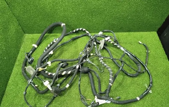 Renault Trafic III (X82) Other wiring loom 242105053R 241639685R 93459526